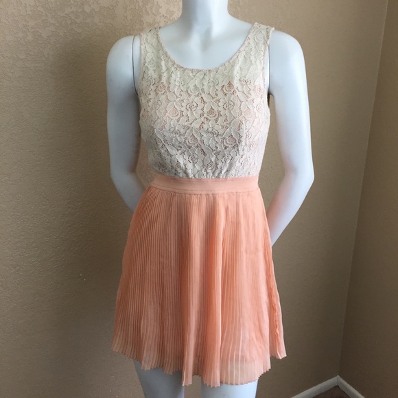 SALE
Anthropologie Coincidence & Chance Chiffon Dress E40 - Picture 2 of 7